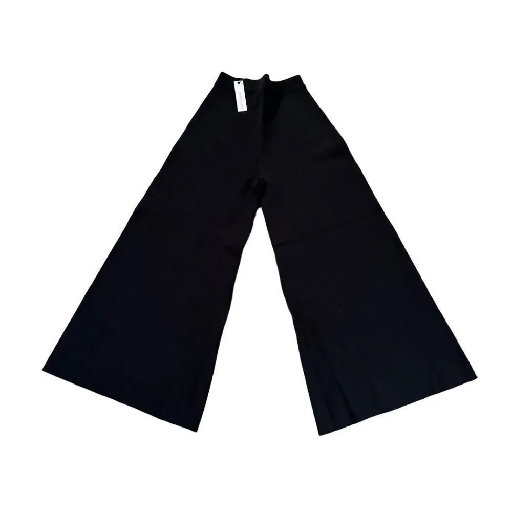 Olivaceous gaucho pant oversized leg fitted waist Black NWT MED fit XS/S